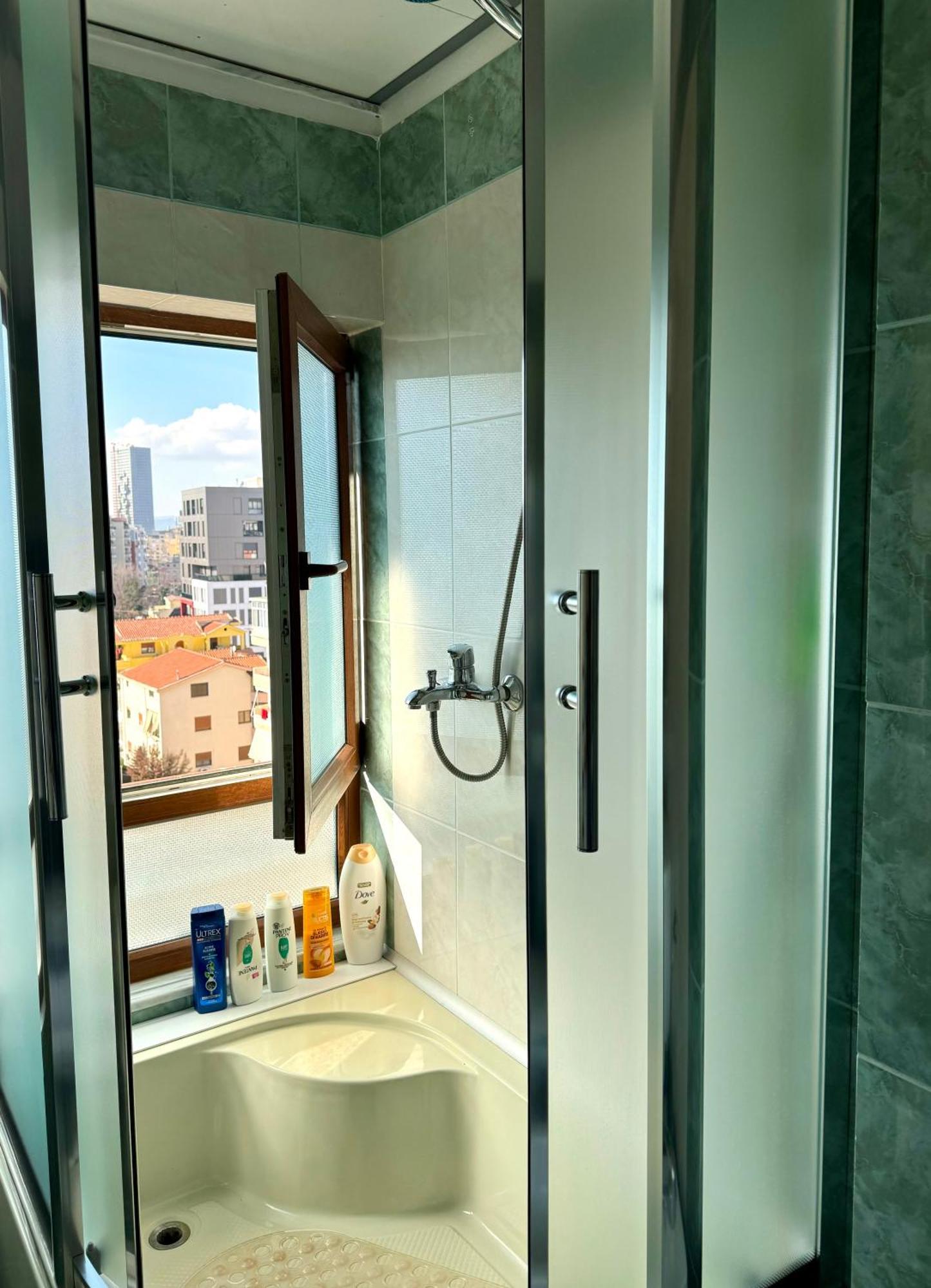 Skyview Oasis Premium Tirana